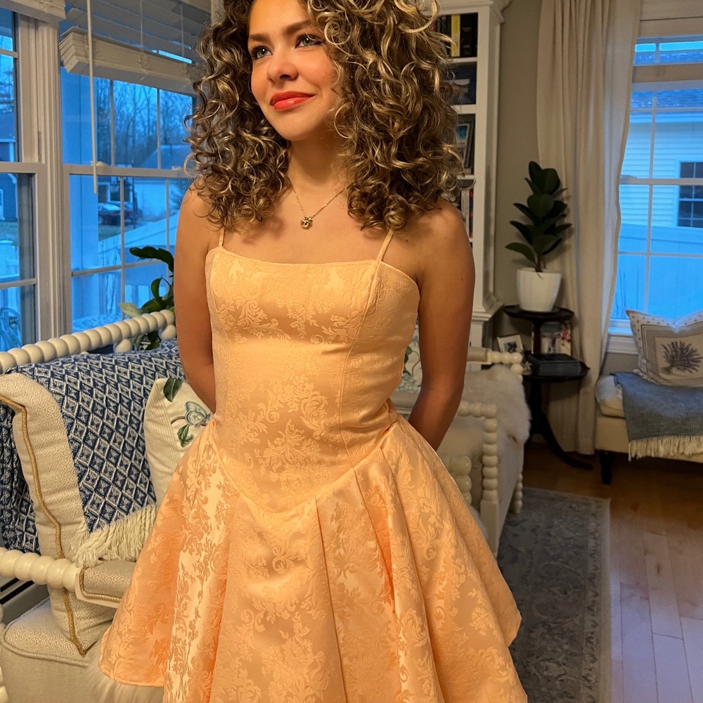 House of CB ROSALINDA Peach Jacquard Mini Bow Gown Small